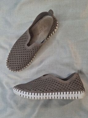Ilse Jacobsen Tulip Perforated Slip On Flats Shoes Taupe Size 37 US 6.5 - 7
